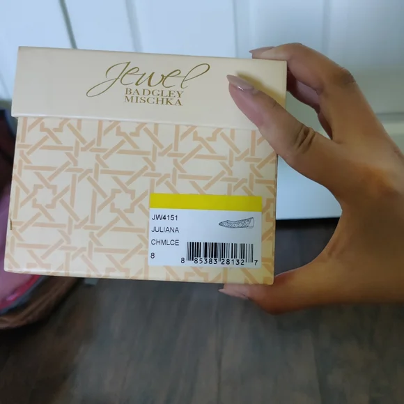 Jewel Badgley Mischka Julianna Flat - Champagne - Picture 8 of 8